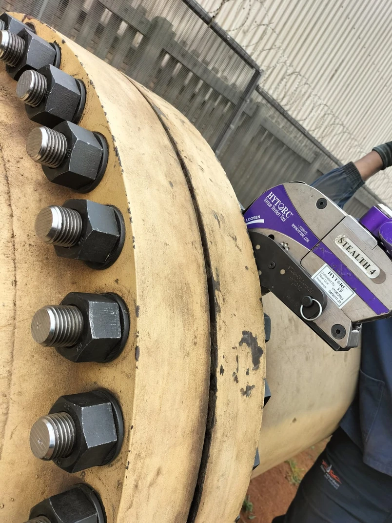 Gasoducto en Sudáfrica elimina fugas y reduce 50% el mantenimiento con soluciones hidráulicas de empernado HYTORC.