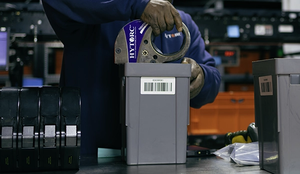 Todos nuestros técnicos están capacitados en fábrica y conocen a la perfección las herramientas de HYTORC.